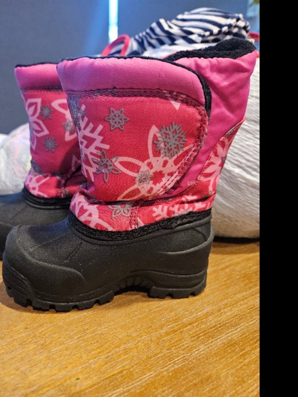 Thermolite Northside Baby Girl Boots, sz 5